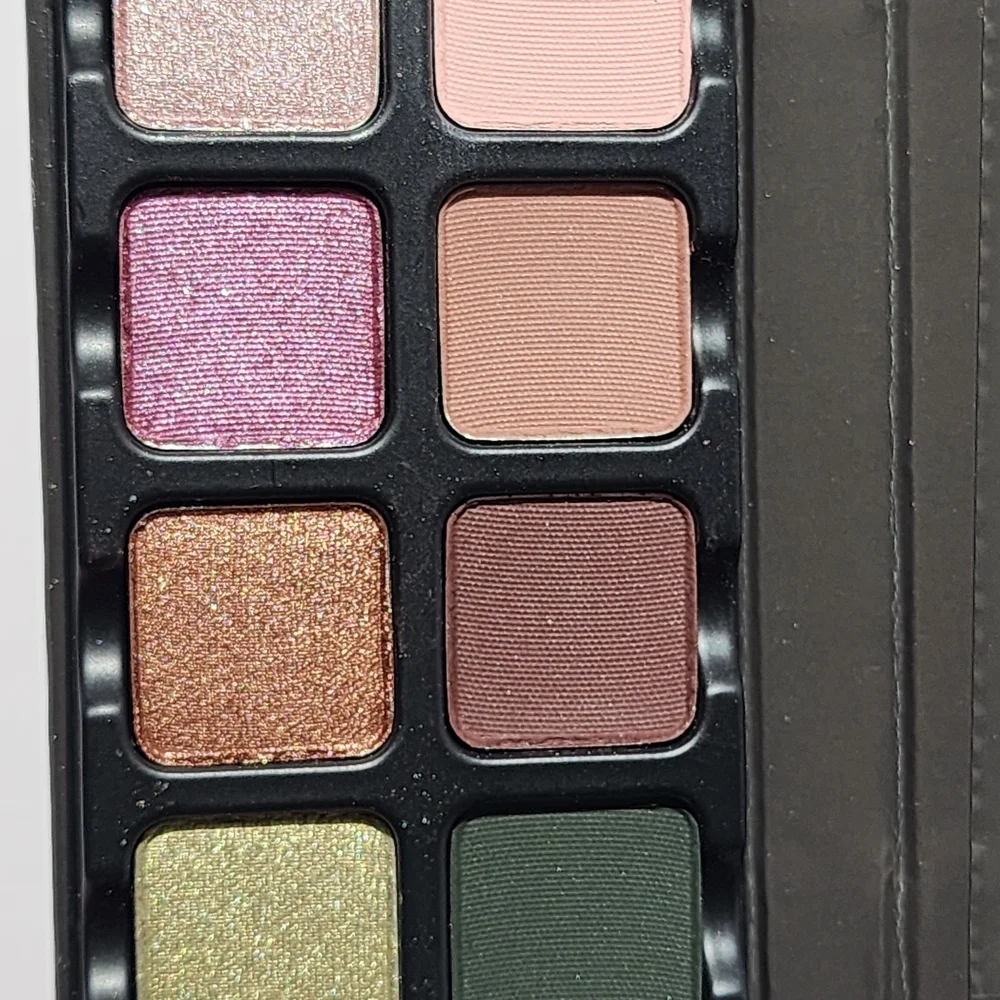 Viseart Glam Eyeshadow Palette - Pink, Brown, Green